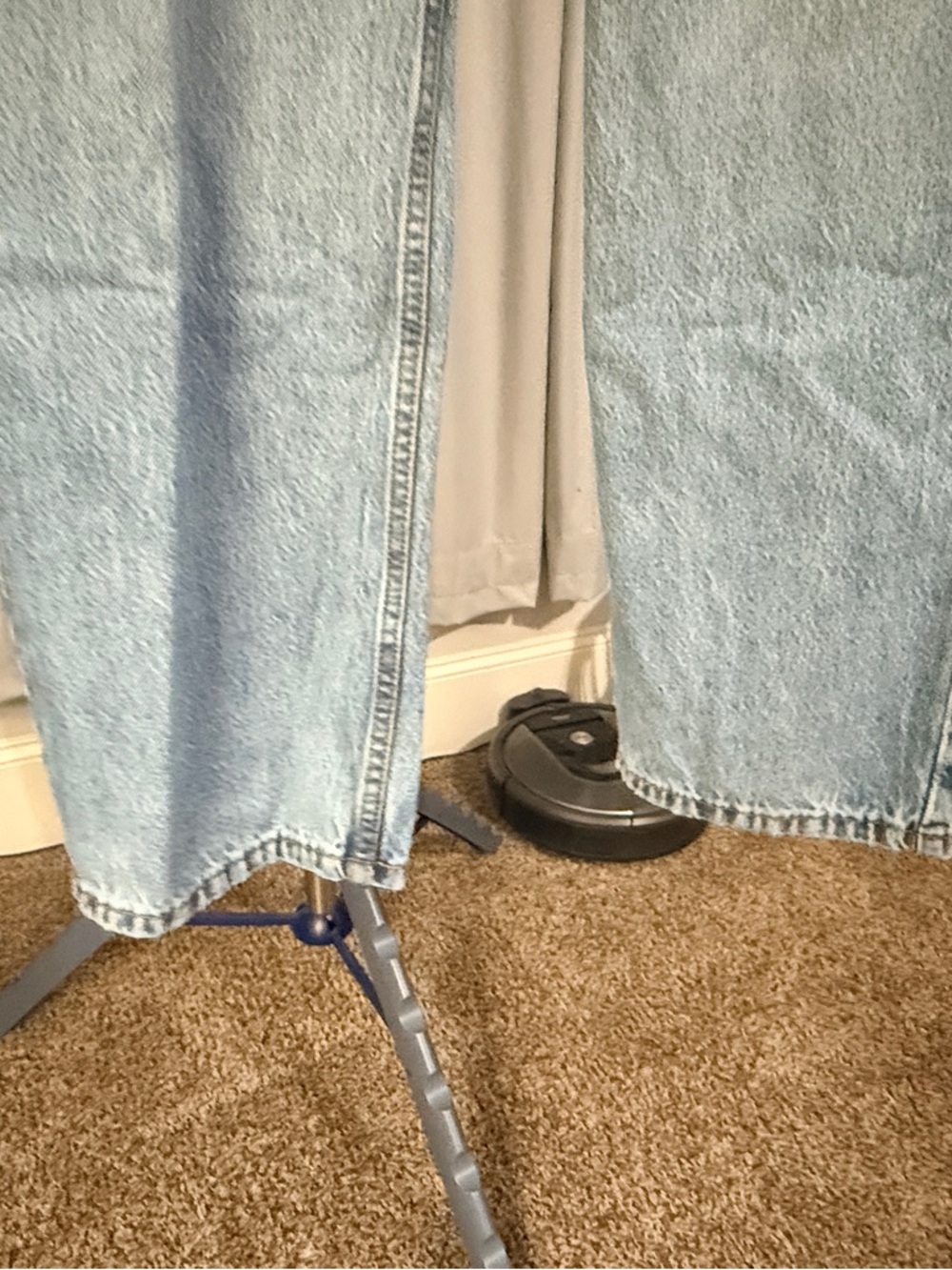Levi's 565 Loose Straight Jeans - Picture 8 of 8